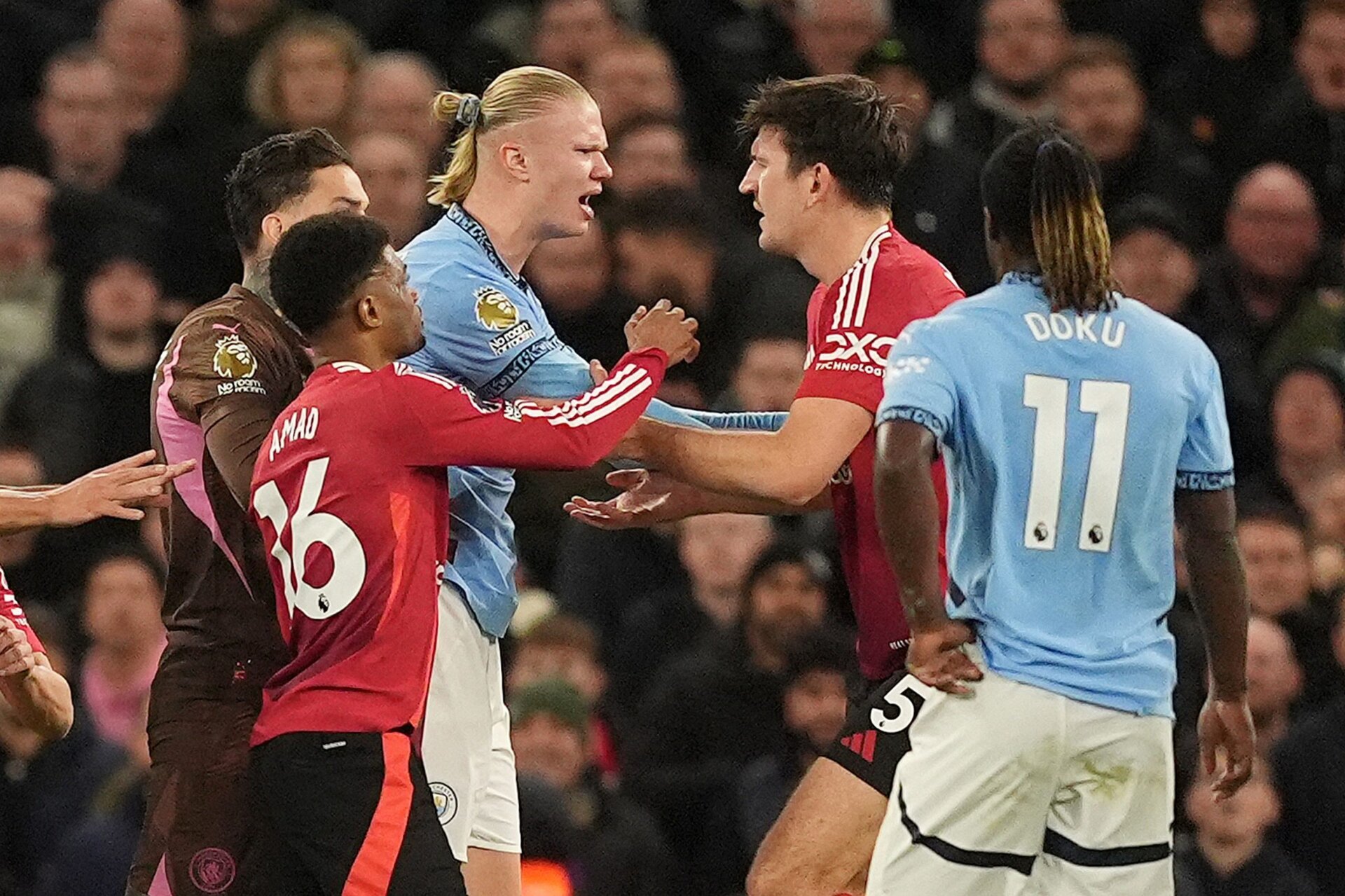 Maguire, condamnat la închisoare cu suspendare în Grecia Fundașul lui Manchester United și al naționalei Angliei, Harry Maguire, a fost condamnat de un tribunal din Grecia la 15 luni de închisoare cu suspendare