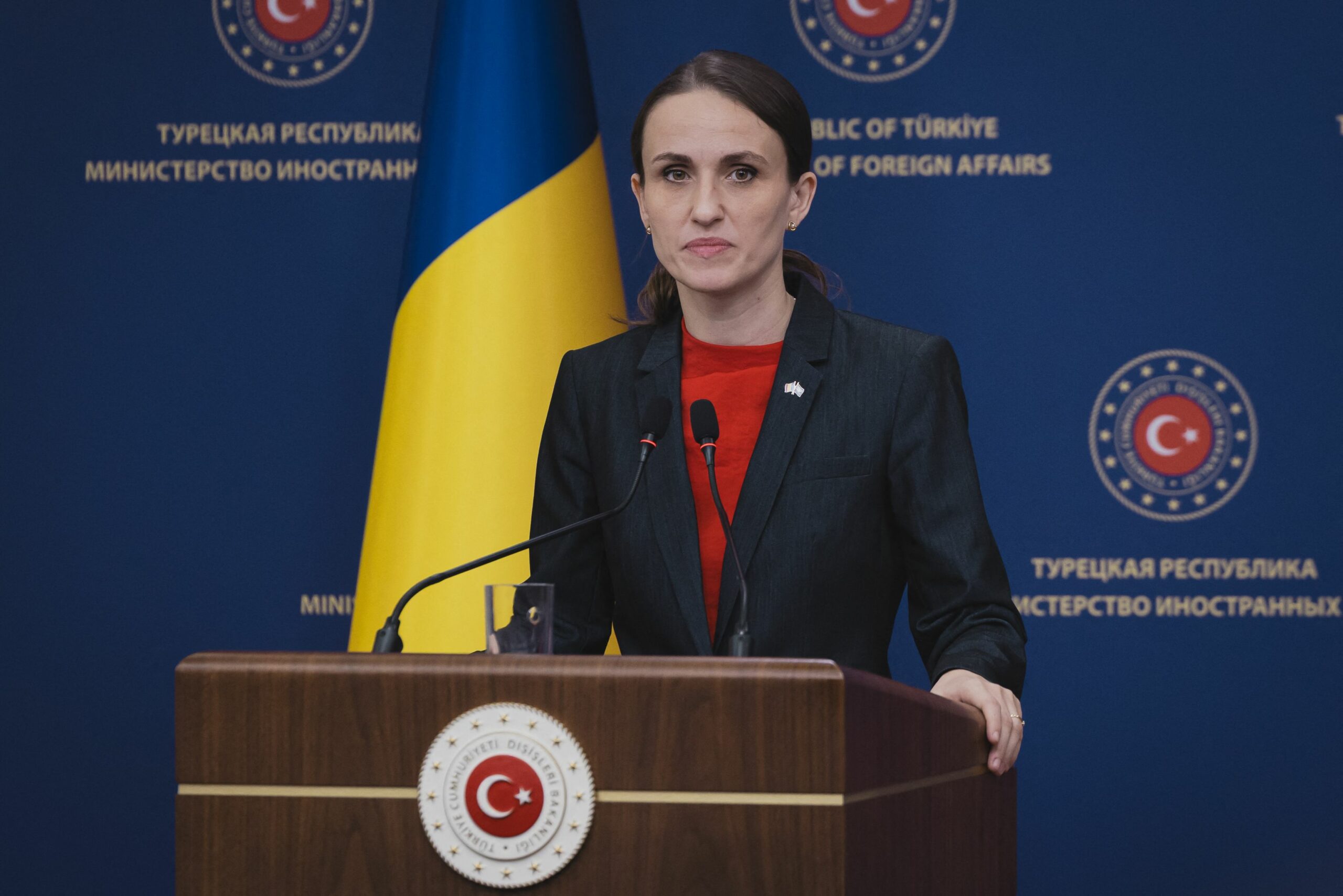 Întârziere la audieri privind repatrierea românilor din Orientul Mijlociu, pe fondul disputelor din coaliție Ministrul de Externe, Oana Țoiu, a amânat participarea la audierile din Comisia de Politică Externă a Camerei Deputaților, programate inițial pentru ora 12:00