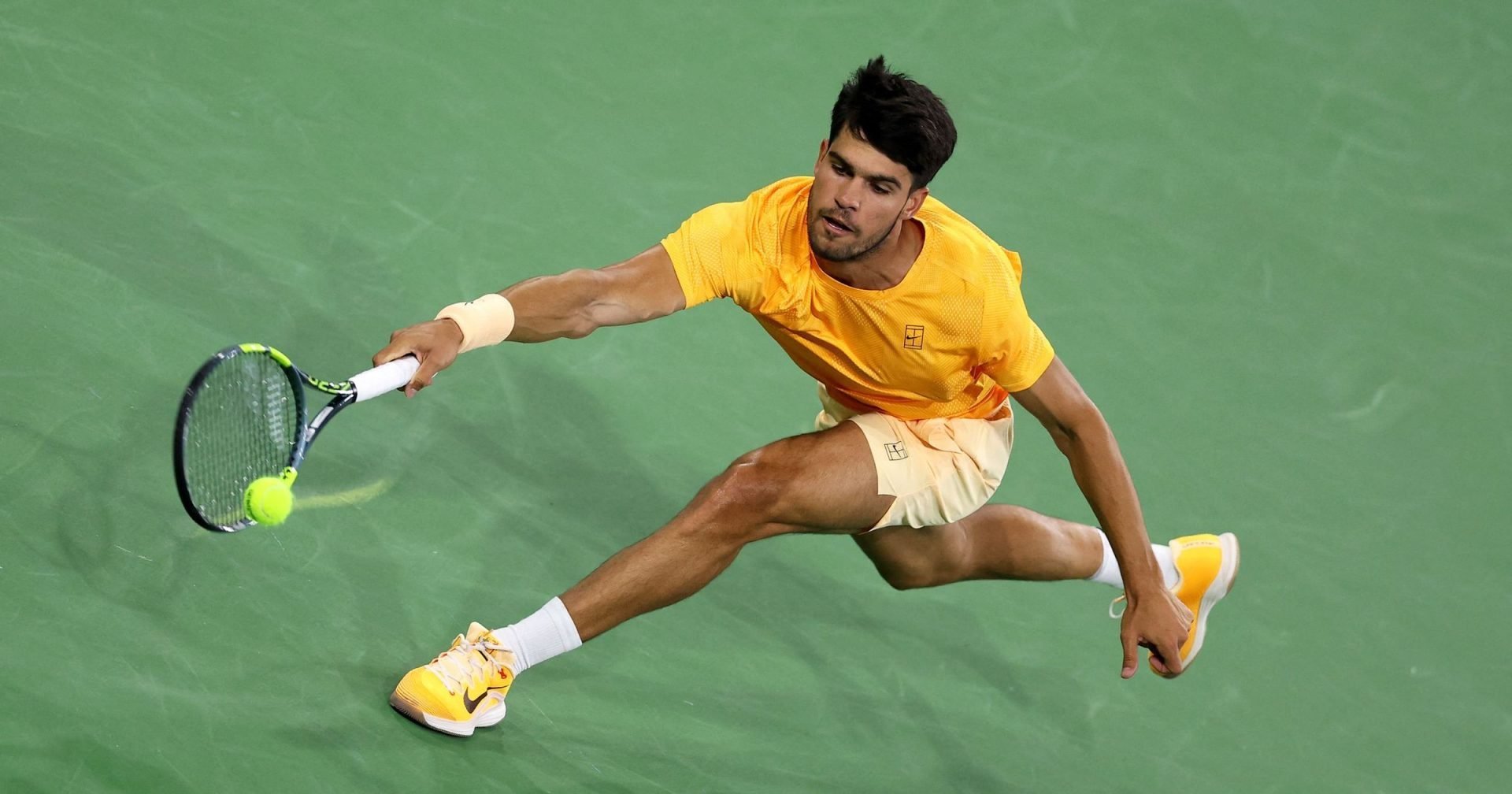 Carlos Alcaraz, învins de Medvedev în semifinalele turneului de la Indian Wells Carlos Alcaraz a suferit prima înfrângere a sezonului 2026, fiind învins de rusul Daniil Medvedev în semifinalele turneului ATP Masters 1000 de la Indian Wells