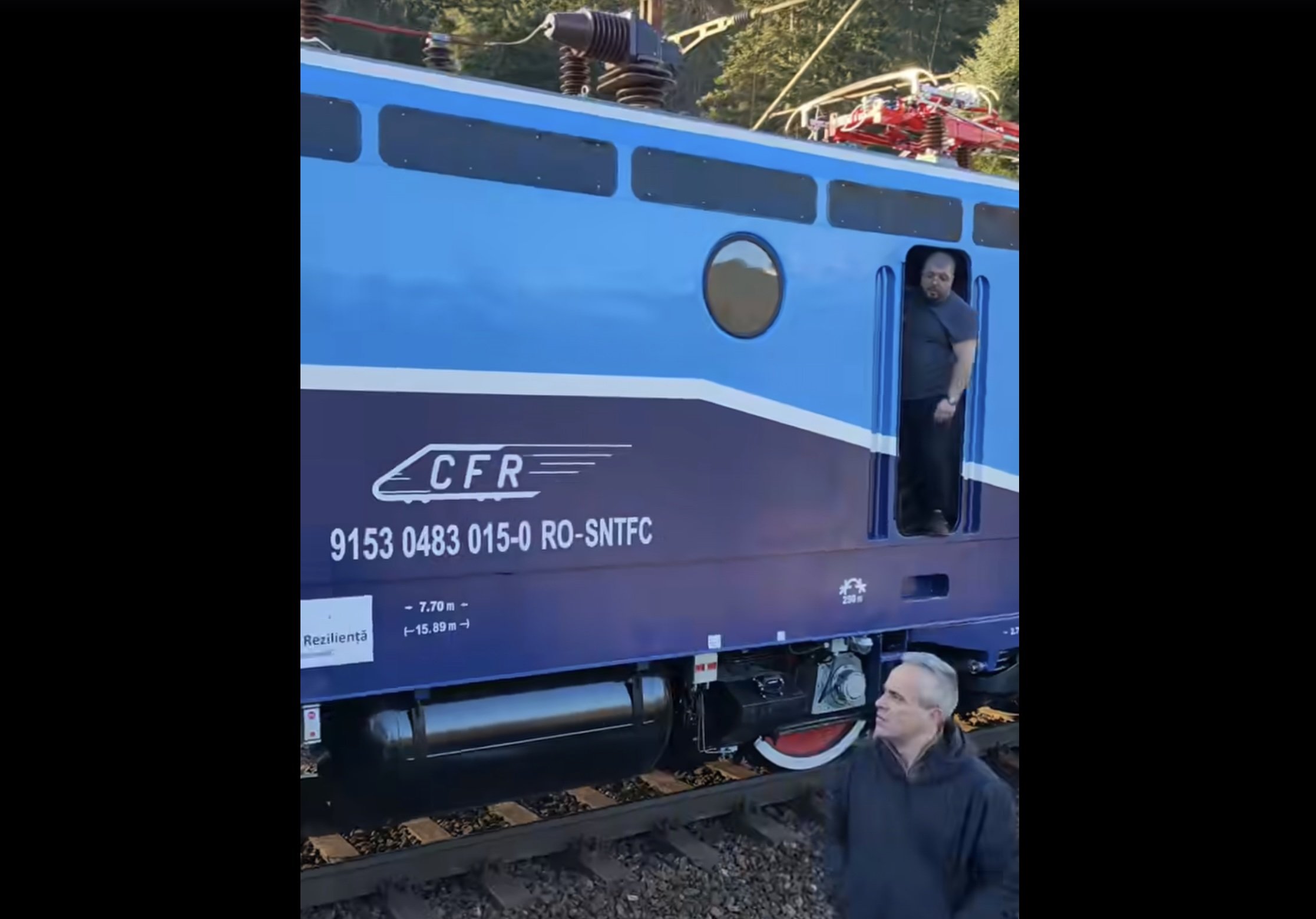 Locomotivă modernizată, defectă la prima cursă: Video