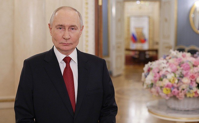 Ziua femeii: Putin transmite mesaje de felicitare