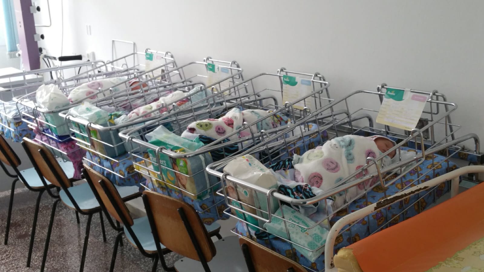 Două substanțe chimice utilizate în producția de plastic ar putea fi asociate cu aproape două milioane de nașteri premature și aproximativ 74.000 de decese neonatale la nivel global, potrivit unui studiu recent