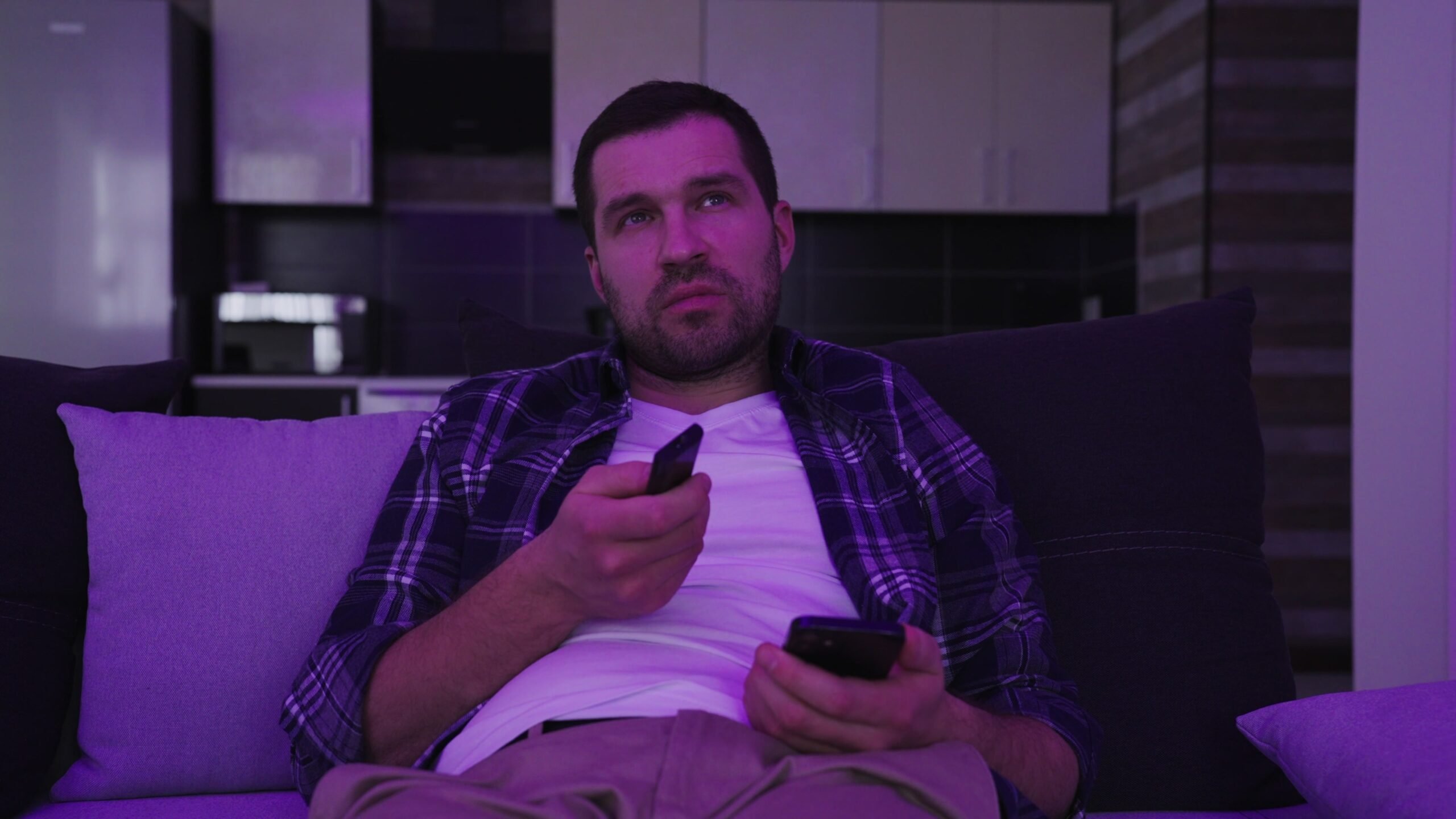 Oboseala inexplicabilă: Cum explică neurologii epuizarea „invizibilă”