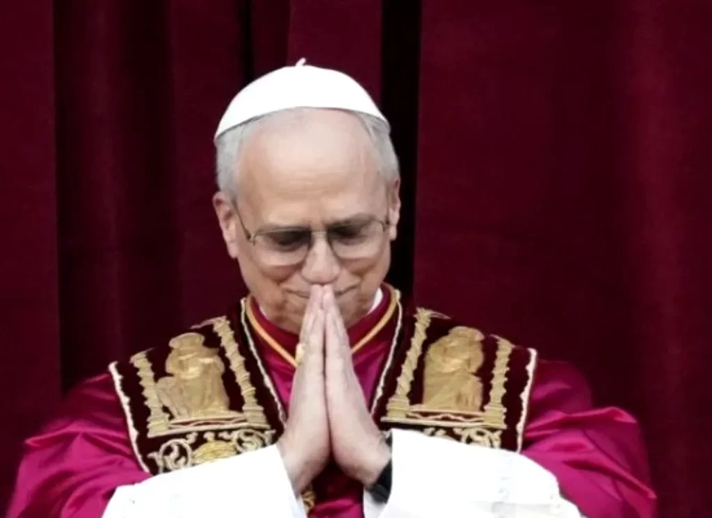 Papa Leon al XIV-lea face apel la încetarea conflictului din Orientul Mijlociu Papa Leon al XIV-lea a lansat un apel fervent pentru încetarea violențelor în Orientul Mijlociu, rugând pentru instaurarea păcii și a dialogului în regiune