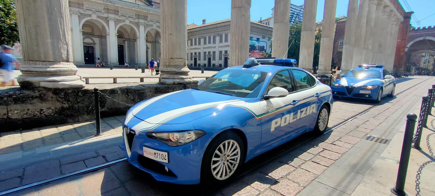 Doi anarhiști italieni mor într-o explozie, posibil pe fondul pregătirii unui atentat Doi anarhiști italieni, cunoscuți de autorități, au decedat în urma unei explozii ce a avut loc într-un hangar la periferia Romei