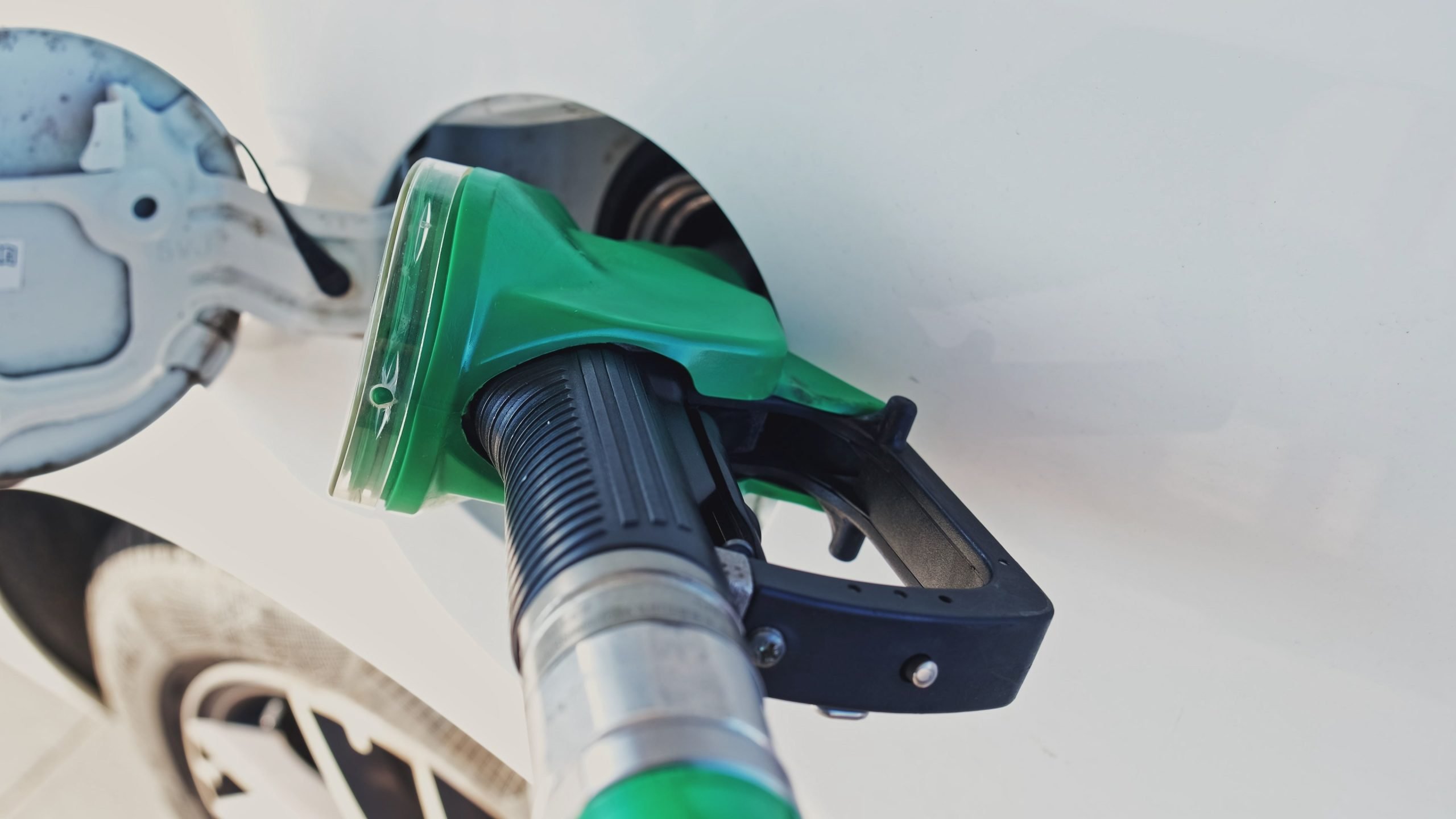 Ungaria plafonează prețurile la combustibili, după modelul Croației Budapesta a decis să plafoneze prețurile la benzină și motorină, începând de la miezul nopții, pentru a proteja populația de creșterea prețurilor la combustibili, generate de contextul internațional