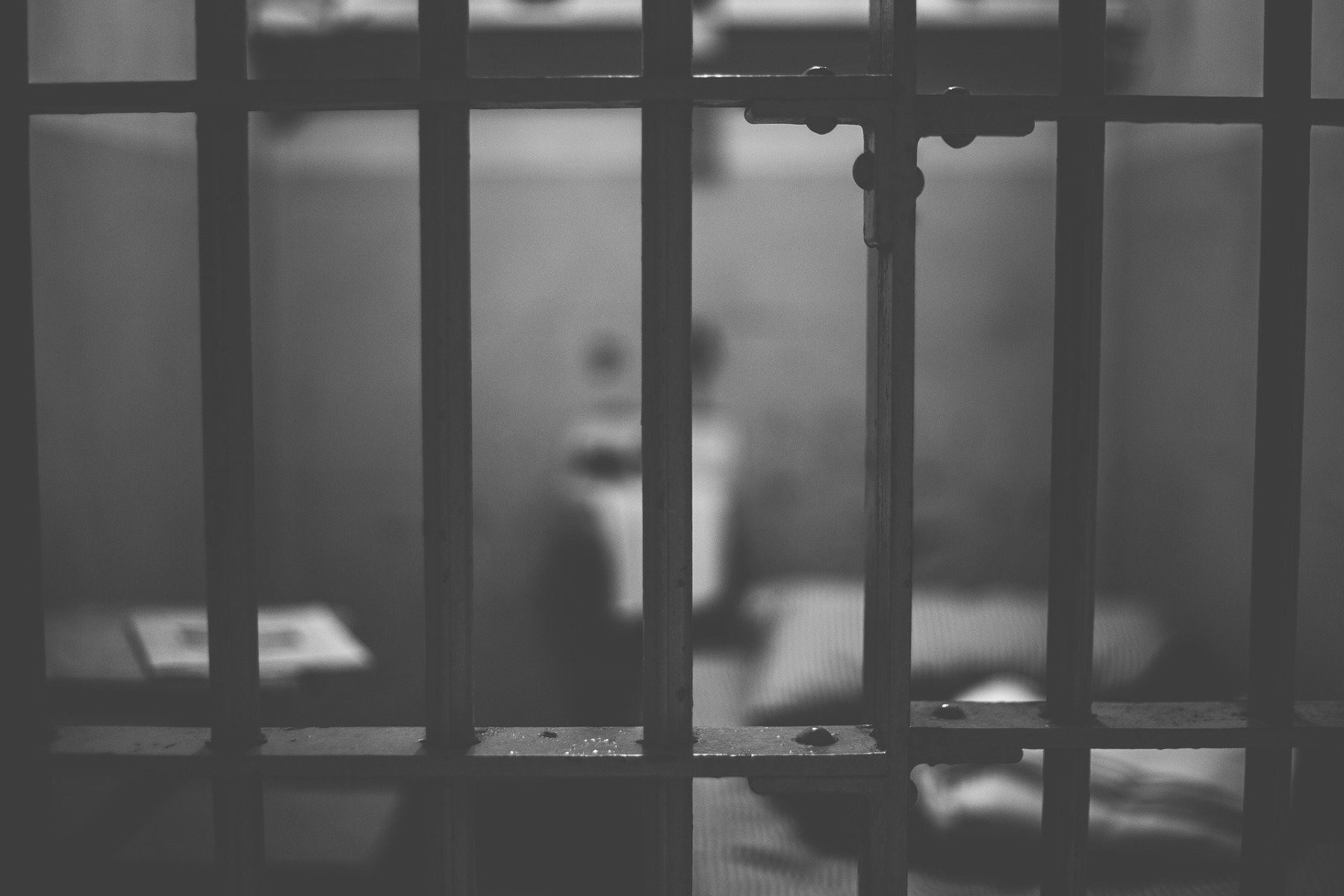 Jihadistul Sabri Essid, găsit vinovat de genocid în Franța, deși soarta sa este incertă Sabri Essid, un jihadist francez suspectat de moarte, a fost condamnat în contumacie la închisoare pe viață pentru participarea la genocidul împotriva minorității yazidi din Irak și Siria