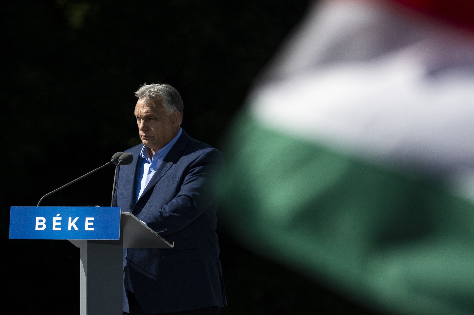 Kremlinul, acuzat de o campanie de dezinformare pentru a-l susține pe Viktor Orbán Kremlinul a lansat o amplă campanie de dezinformare menită să-l ajute pe premierul ungar Viktor Orbán să fie reales luna viitoare, potrivit unor surse citate de publicația Financial Times