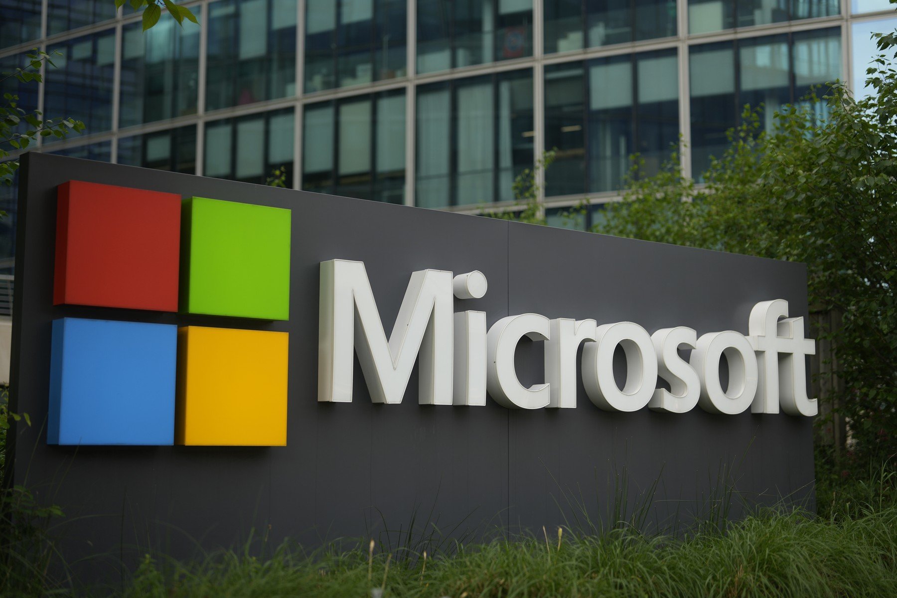 Microsoft promite modificări importante pentru Windows 11, după valul de nemulțumiri Gigantul tehnologic Microsoft a anunțat vineri o serie de schimbări majore pentru sistemul de operare Windows 11