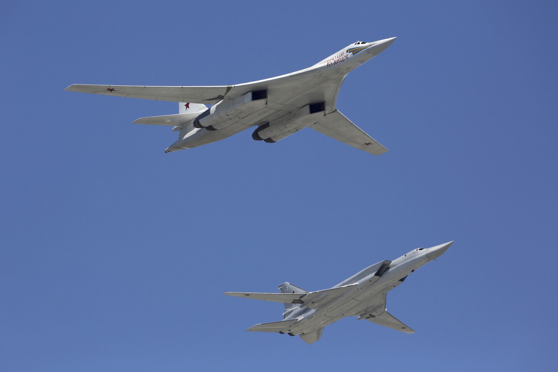 Spania interzice accesul avioanelor militare americane în spațiul său aerian Madridul nu mai permite avioanelor militare americane, implicate în conflictul din Orientul Mijlociu, să utilizeze spațiul său aerian