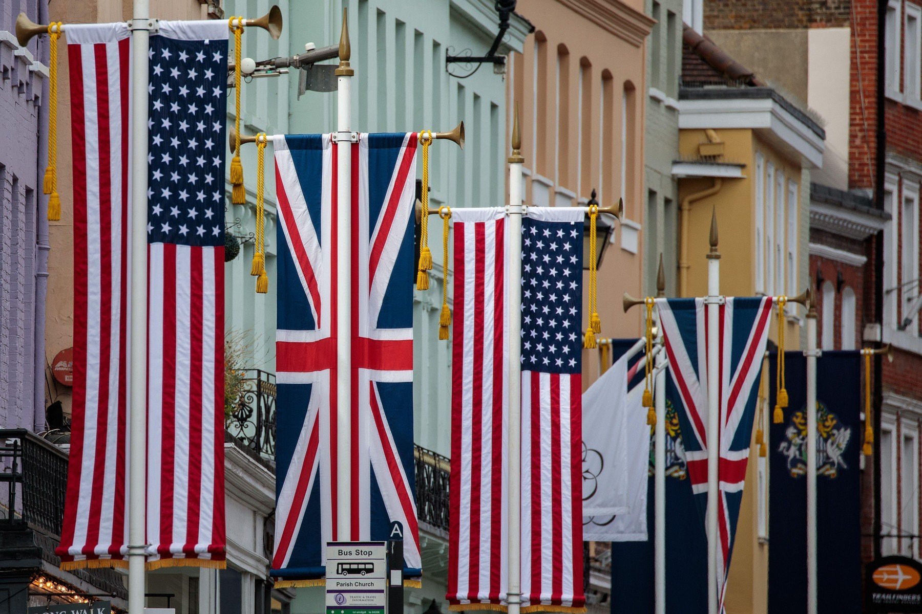 Guvernul britanic lansează o consultare publică de trei luni privind accesul minorilor sub 16 ani la platformele online, inclusiv rețelele sociale, conform BBC