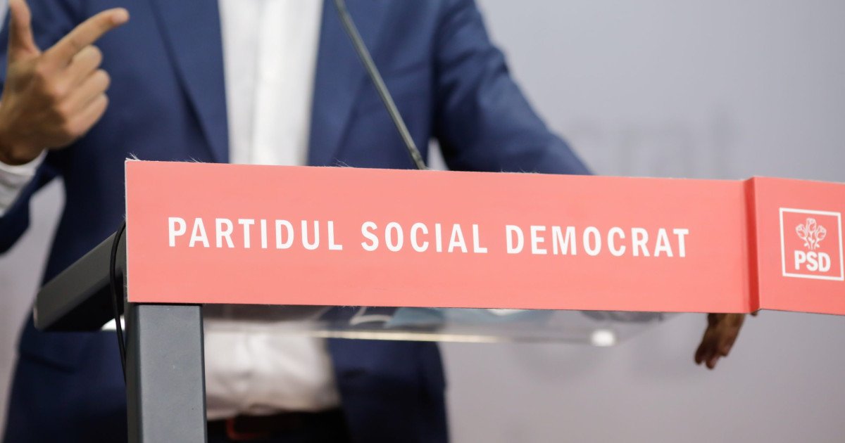 PSD vrea să schimbe guvernul Bolojan după adoptarea bugetului, susțin surse După adoptarea bugetului de stat, Partidul Social Democrat (PSD) ar plănui să forțeze schimbarea Guvernului condus de Ilie Bolojan, potrivit unor surse din interiorul partidului citate de Digi24