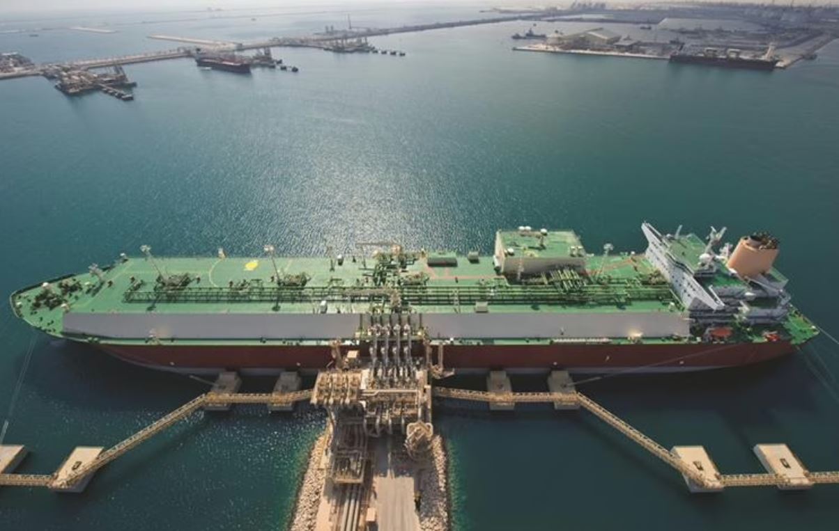Qatar Declansează Forță Majoră la Exporturile de Gaze Naturale Lichefiate, Prețurile Globale Reacționează QatarEnergy, compania de stat din Qatar, a anunțat miercuri intrarea în forță majoră pentru exporturile sale de gaze naturale lichefiate (GNL), din cauza perturbărilor de la facilitățile sale din Ras Laffan Industrial City