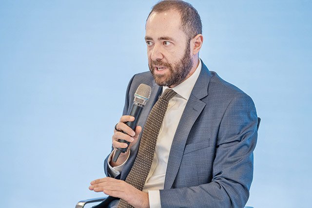 Romgaz stabilește un nou record de profit în sectorul energetic Societatea Națională de Gaze Naturale Romgaz (SNG) a raportat un profit net de 3,34 miliarde lei pentru anul 2023, marcând cel mai mare câștig financiar din istoria companiei și, totodată, un record absolut pentru sectorul energetic românesc