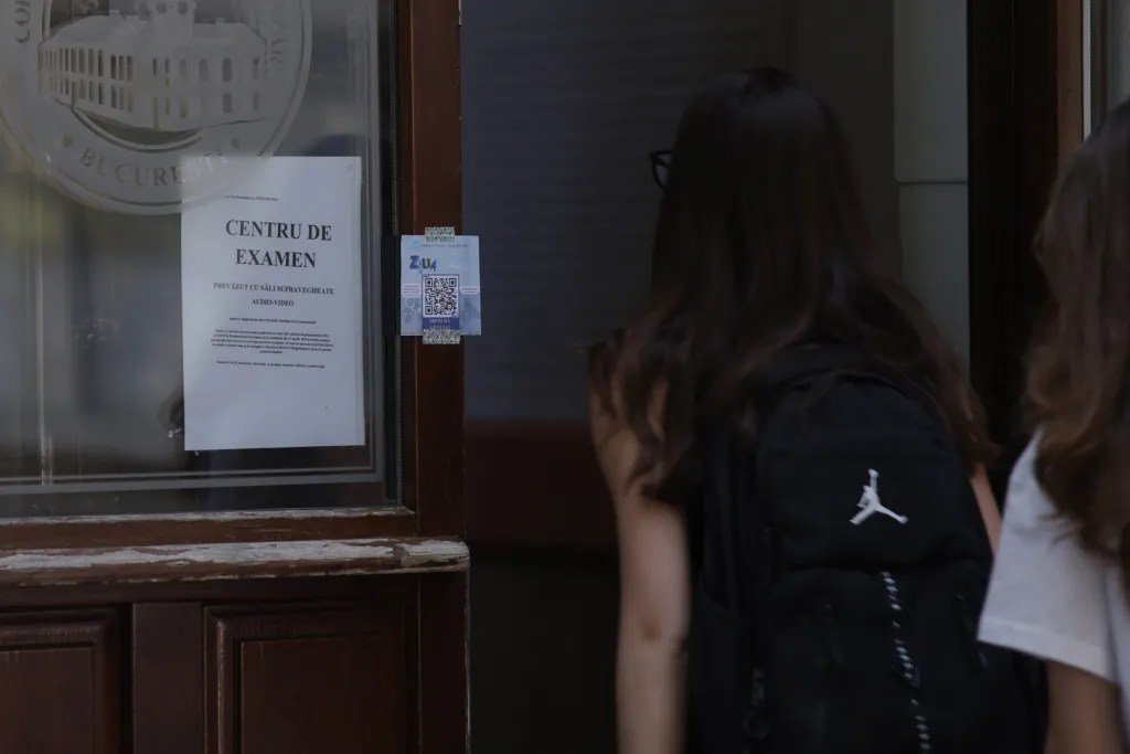Simulare la bacalaureat: elevi de clasa a xii-a au susținut proba la matematică București – Elevii de clasa a XII-a au susținut marți, 24 martie, simularea la proba obligatorie a profilului din cadrul examenului de bacalaureat 2026