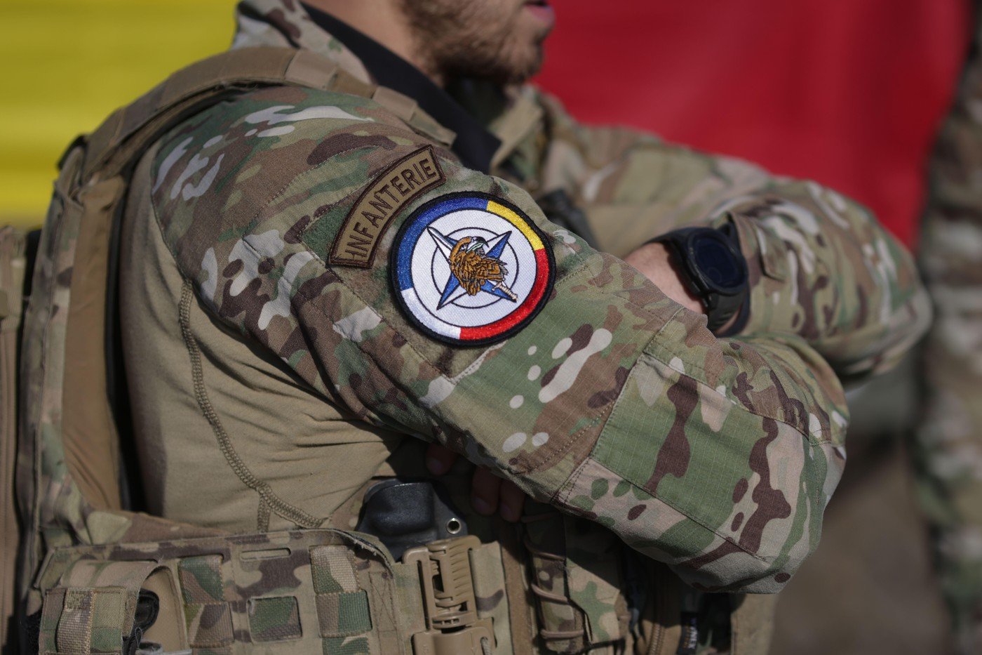 România, invitată la discuții privind „umbrela nucleară” franceză Franța propune o cooperare nucleară extinsă pentru apărarea Europei, iar România este printre statele invitate să discute despre această inițiativă