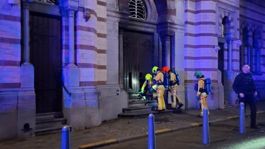 Explozie la o sinagogă din Liège: Pagube materiale, fără victime O explozie a zguduit o sinagogă din Liège, Belgia, în dimineața zilei de luni, cauzele incidentului fiind încă investigate de autorități