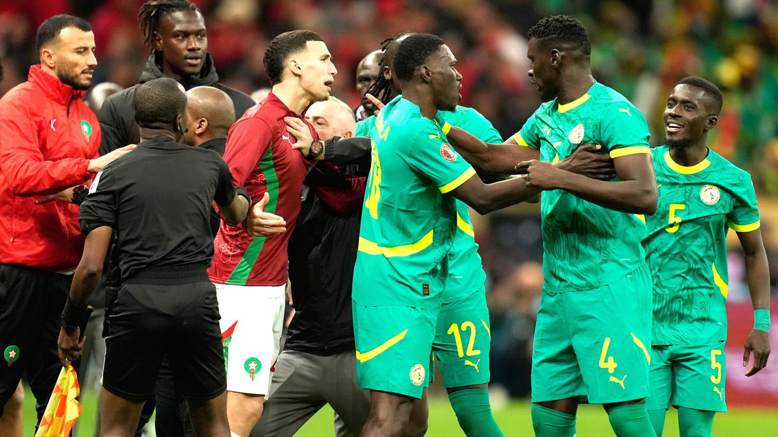 Marocul, campioana Cupei Africii pe Națiuni, după o decizie controversată Confederația Africană de Fotbal (CAF) a răsturnat rezultatul finalei Cupei Africii pe Națiuni, acordând titlul de campioană Marocului