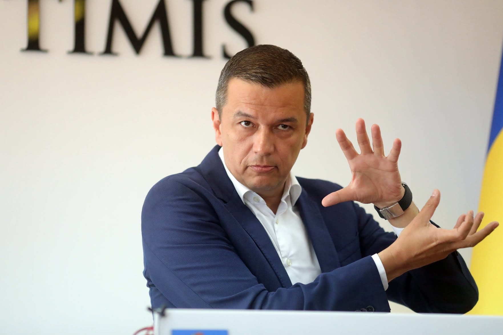 PSD votează bugetul, dar cere amendamente pentru „Pachetul de Solidaritate” Sorin Grindeanu, președintele Partidului Social Democrat (PSD), a anunțat duminică, după ședința Consiliului Național, că parlamentarii social-democrați vor vota pentru adoptarea bugetului de stat