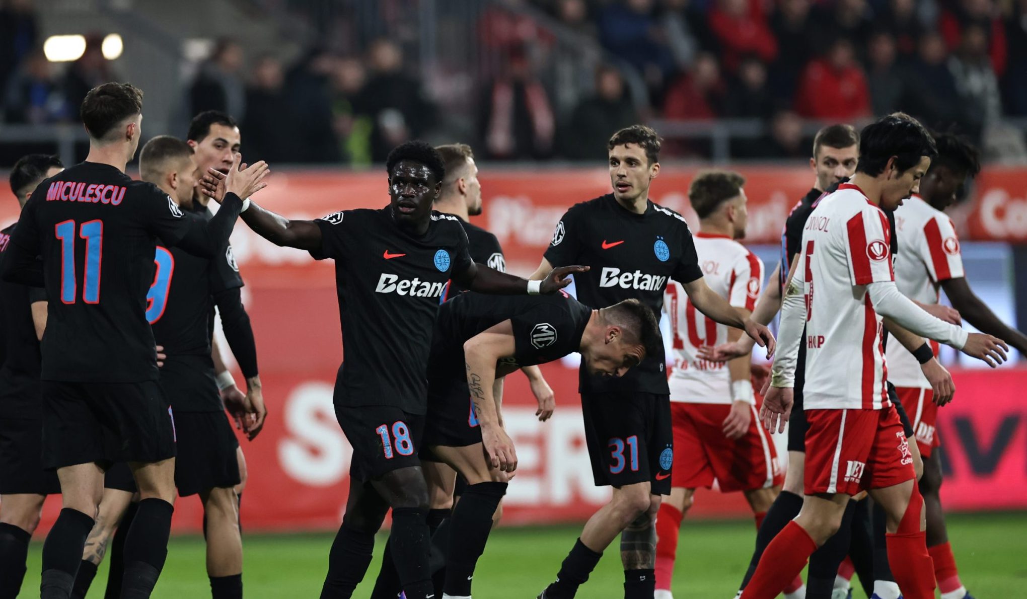 UTA Arad renunță la licența pentru cupele europene, veste bună pentru FCSB Cu o etapă rămasă din sezonul regulat, UTA Arad este sigură de prezența în play-out