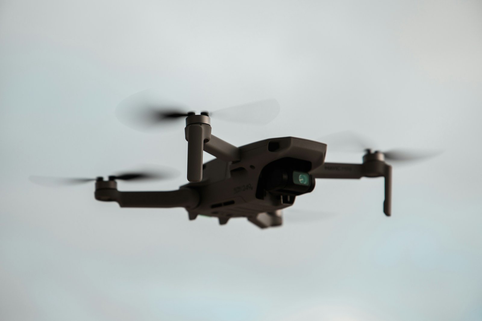 Drone ucrainene în spațiul aerian finlandez: un incident cu implicații regionale Finlanda investighează incidentul în care drone, inclusiv una ucraineană, au intrat în spațiul său aerian
