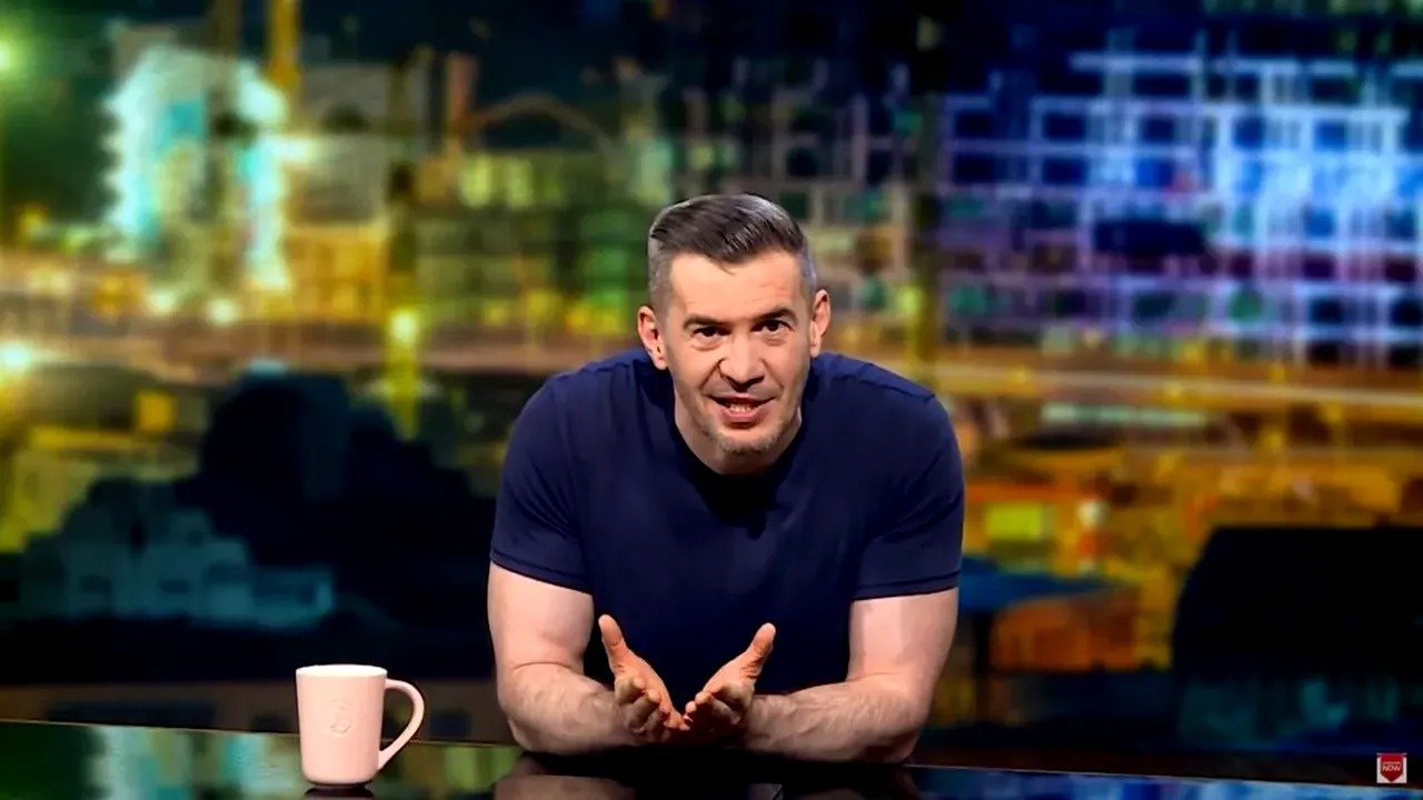 „Starea Nației” se întoarce la TVR? Negocieri pentru o emisiune săptămânală Emisiunea „Starea Nației”, realizată de jurnalistul Dragoș Pătraru, ar putea reveni pe micul ecran, la TVR1