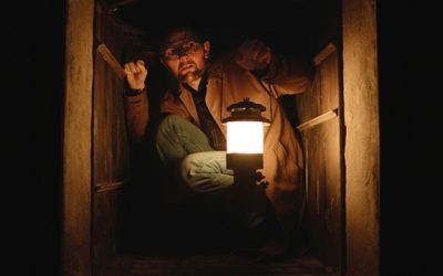 Horror cu Adam Scott: „Hokum” ajunge în cinematografe pe 8 mai