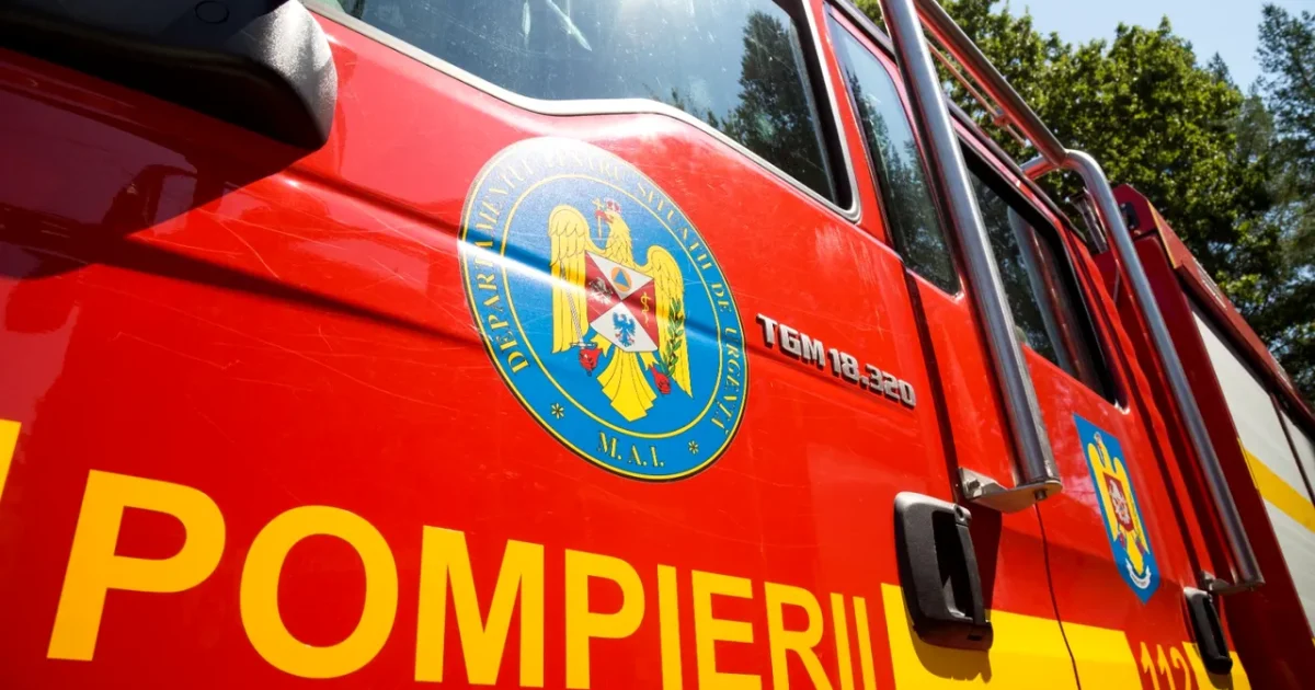 Un mort și patru răniți într-un accident grav în Hunedoara