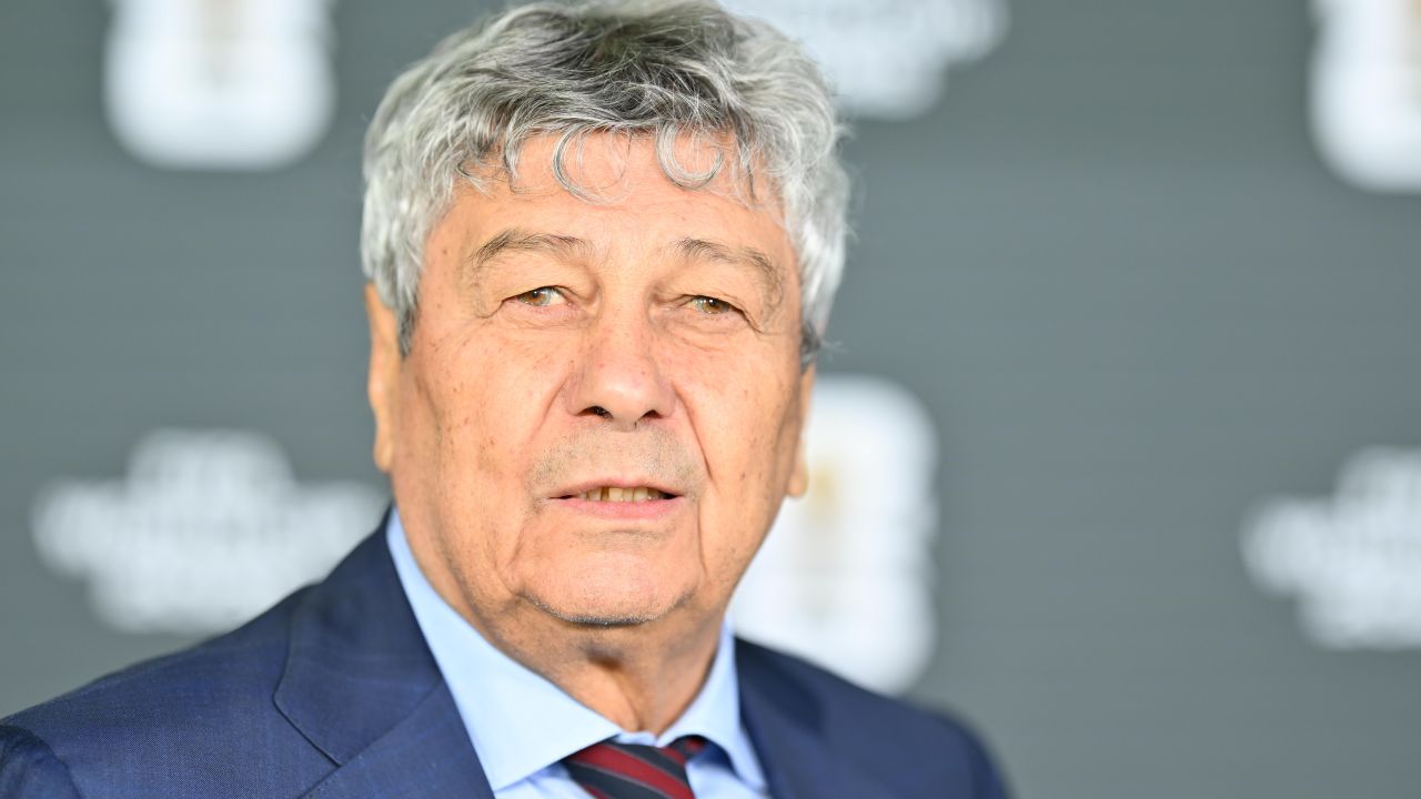 Mircea Lucescu, în stare critică: medicii iau în calcul intervenția Starea de sănătate a celebrului antrenor de fotbal Mircea Lucescu s-a înrăutățit, acesta fiind internat în Secția de Anestezie și Terapie Intensivă a Spitalului Universitar de Urgență București