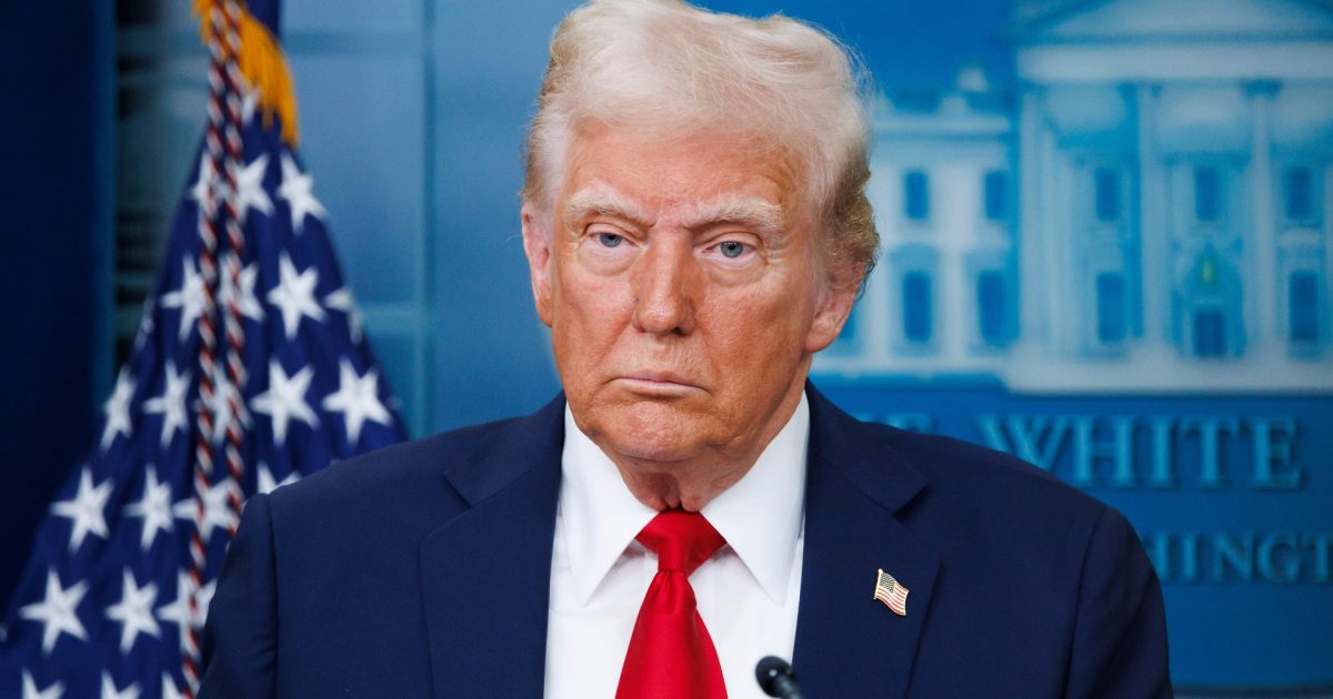 Trump amenință: Țările NATO, critice la adresa SUA, ar putea fi „pedepsite”