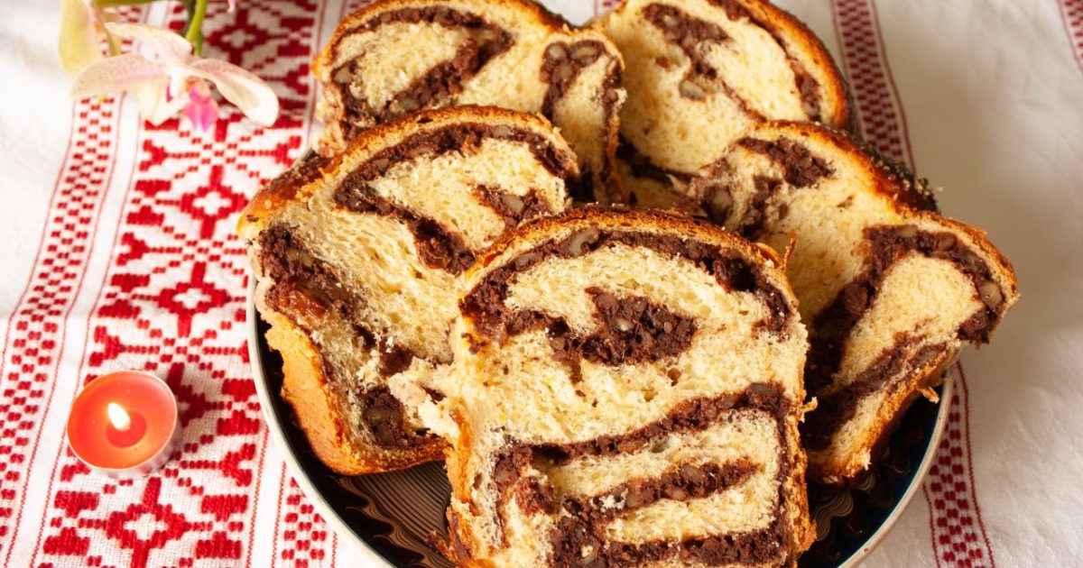 Ce faci cu cozonacul? Rețete DELICIOASE pentru deserturi noi