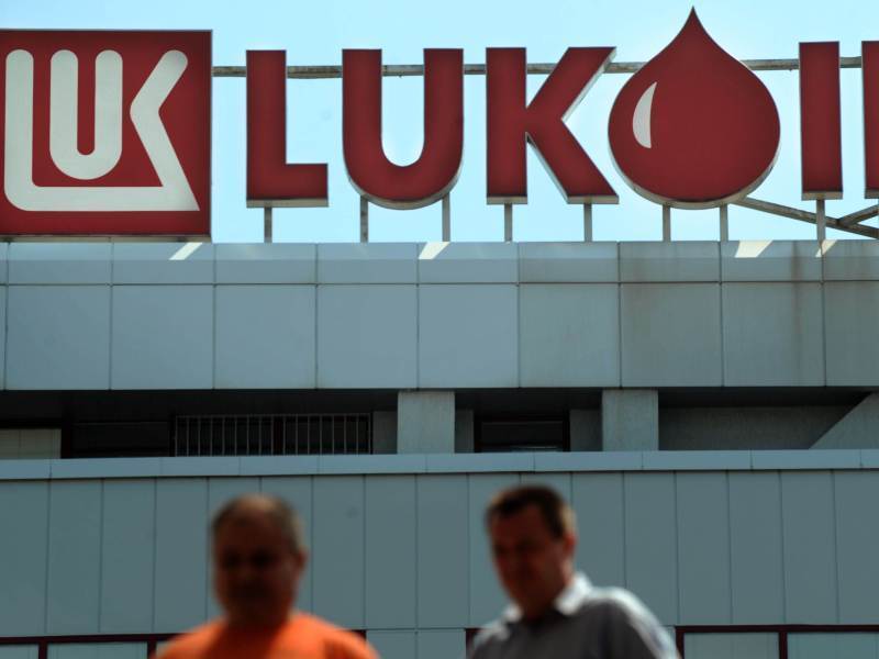 Americanii, mână întinsă pentru Lukoil: Benzinăriile, amânare până pe 29 octombrie