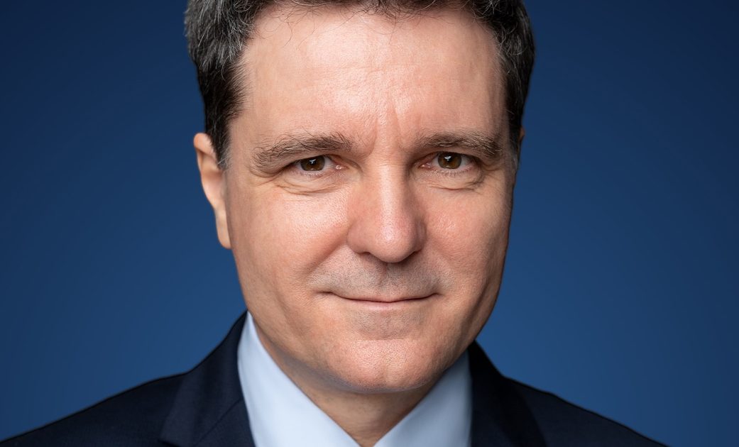 Nicuşor Dan: Criza politică începe, primarul vrea rol de mediator