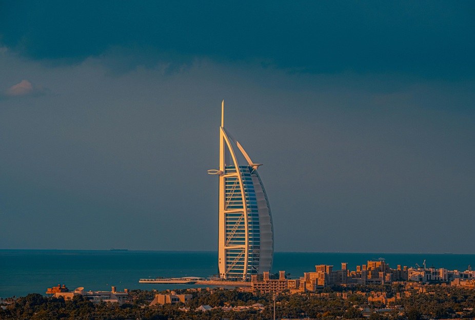 Burj Al Arab, în Dubai, se închide: LUXUL își închide porțile după ani de existență