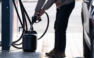 FMI: Scăderea taxelor la combustibil, o măsură inutilă pentru România