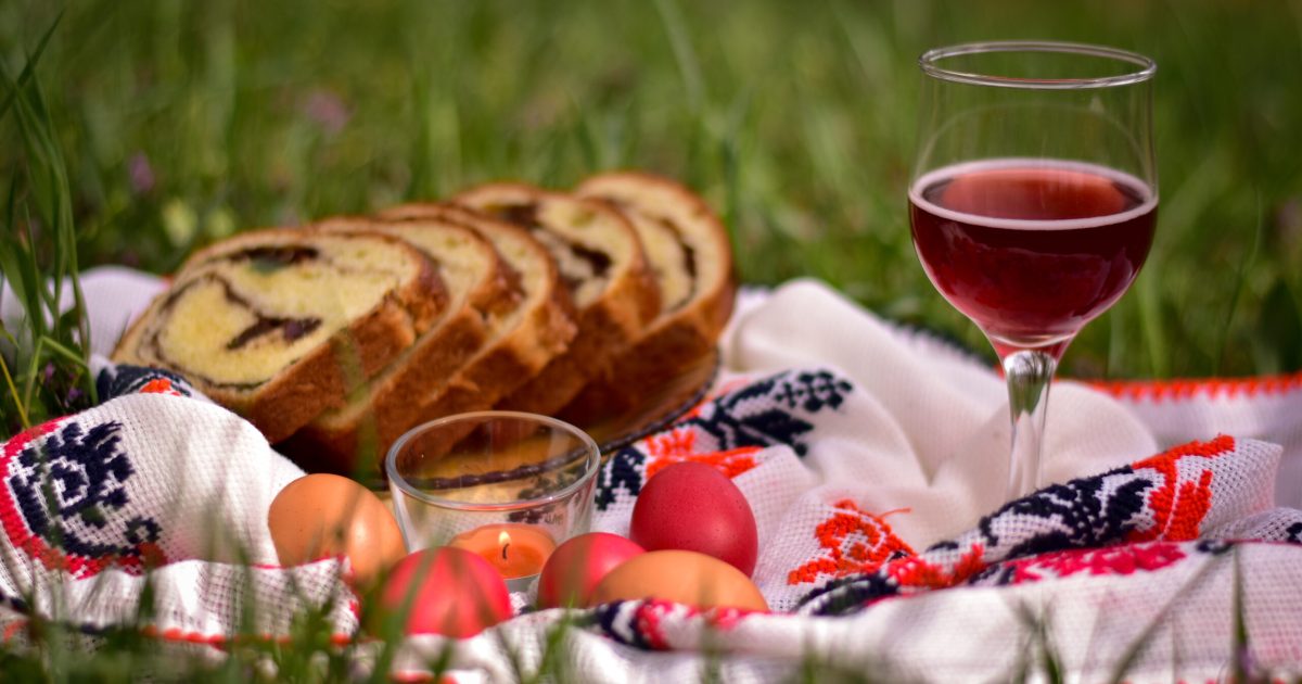 Ce-au savurat românii de Paște? Topul preparatelor comandate