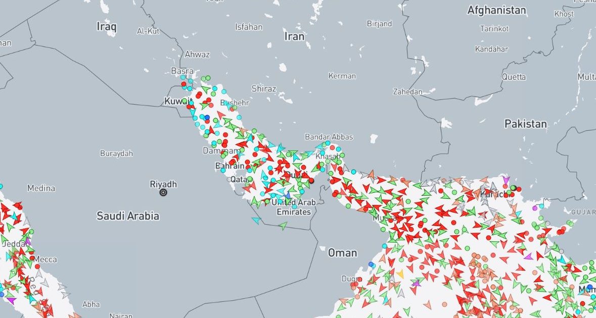 Răsturnare de situație în Iran: Navele se întorc. Scumpiri la benzină și motorină?