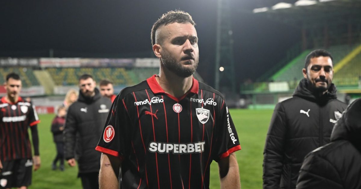 Pușcaș, aproape de Dinamo: Atacantul e gata să semneze după două luni