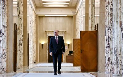 Premierul anunță negocieri pentru un guvern minoritar în România