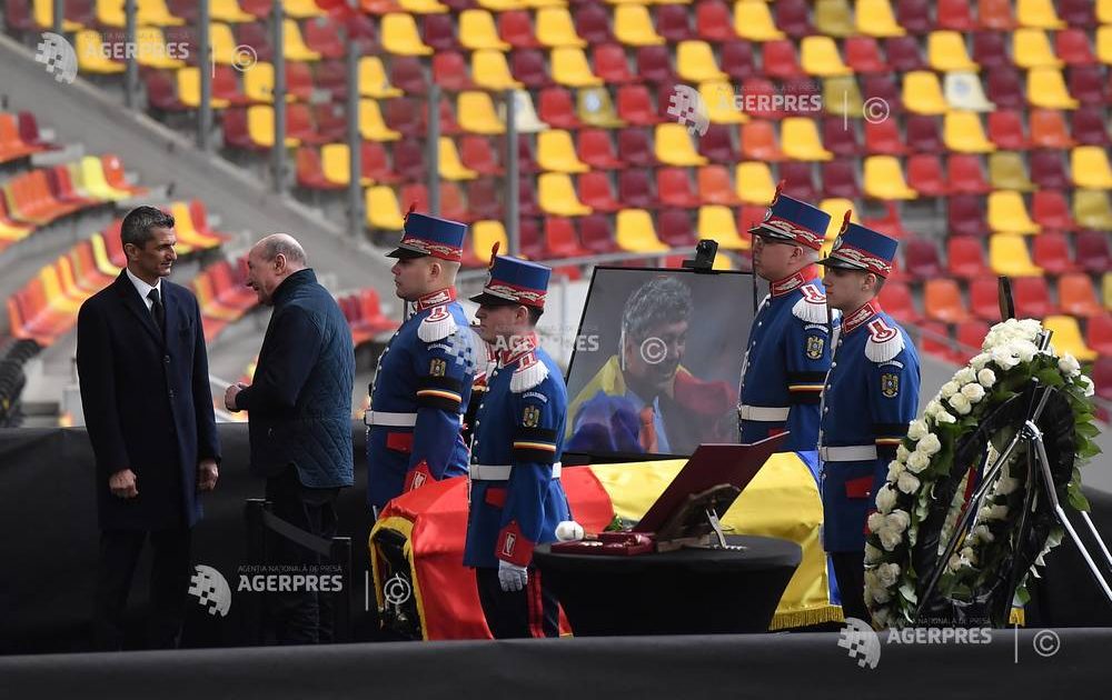 Băsescu, omagiu emoționant pentru Mircea Lucescu