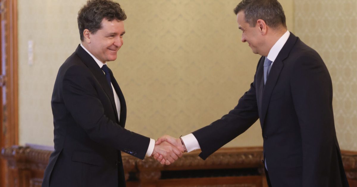 Grindeanu, laude pentru Nicușor Dan: Gest surprinzător în plină campanie