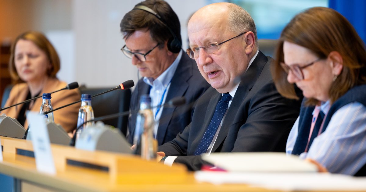 Comisarul UE cere forță de reacție: Industria de apărare, accelerată contra Rusiei