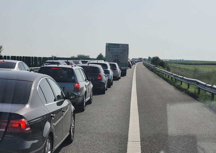 Blocaje MAJORE pe A1, A2, A3, A7 și DN-uri din România: Trafic infernal