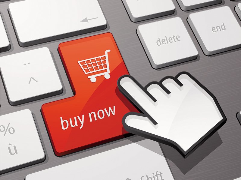 Piața de comerț electronic din România e în plină expansiune, cu o creștere anuală de 13-14%, transformând-o într-un câmp de luptă pentru giganții din domeniu