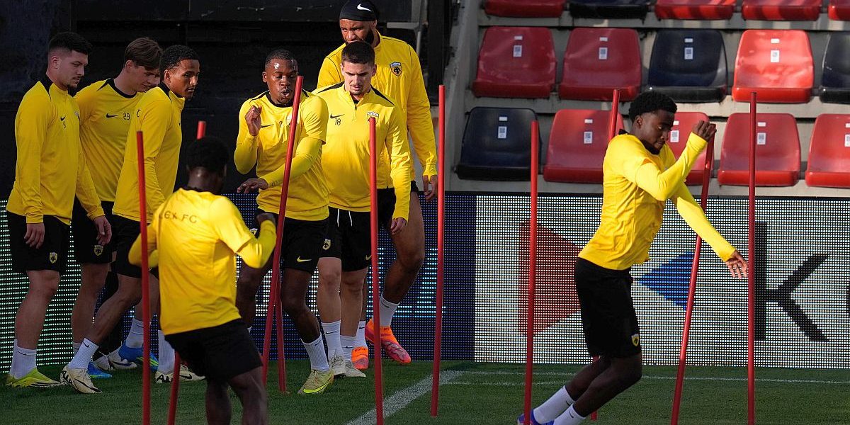 Rațiu versus Răzvan Marin: Duel UCL cu Șahtior în prim-plan