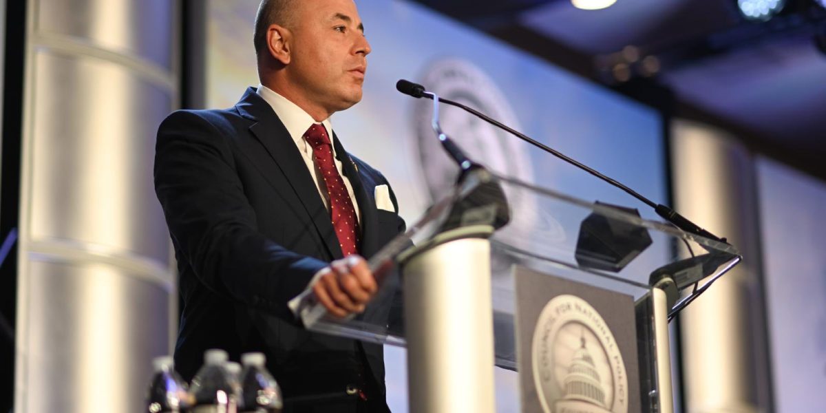 Muraru pleacă de la Washington: Cine-l înlocuiește? Doi candidați, pe listă