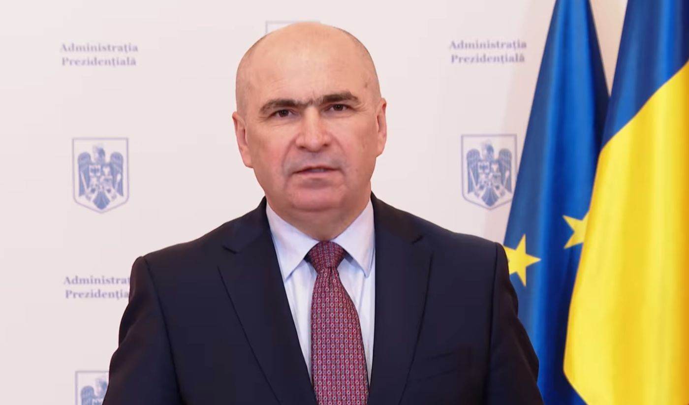 Premierul ILIE BOLOJAN avertizează asupra efectelor războiului din Orientul Mijlociu București – Creșterea prețurilor la carburanți și a inflației la nivel global sunt principalele efecte ale prelungirii războiului din Orientul Mijlociu și ale blocării transportului de țiței