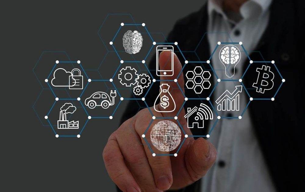 Serviciile de Inteligență Artificială Amazon Generează Venituri Anuale de Peste 15 Miliarde de Dolari Amazon a dezvăluit pentru prima dată cifre concrete despre performanța diviziei sale de cloud computing, Amazon Web Services (AWS), în domeniul inteligenței artificiale (AI)