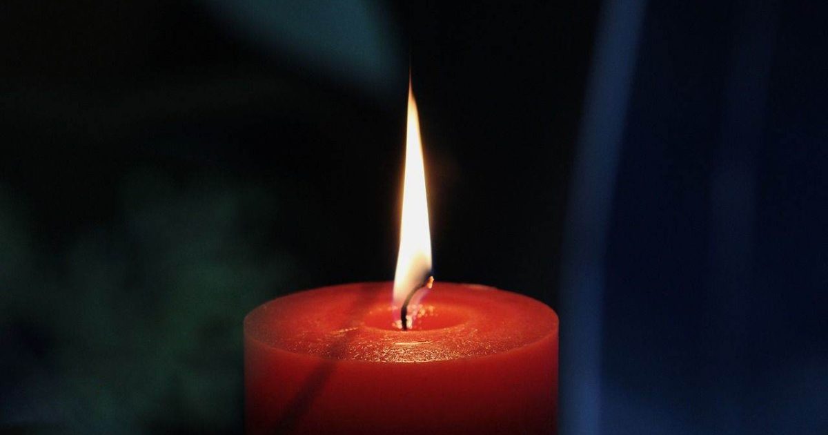 Sfânta Lumină ajunge astăzi la București: Ceremonia de la Ierusalim