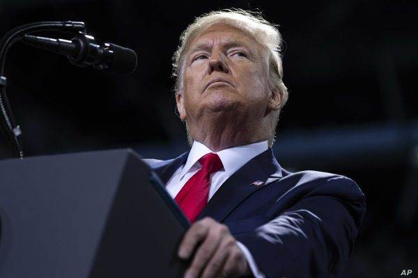 Trump: Petroliere goale spre SUA, pentru a încărca petrol american